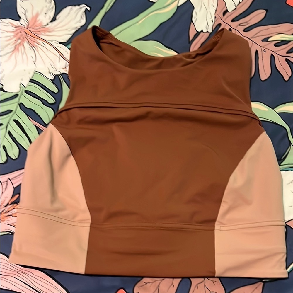 Lululemon fitness top